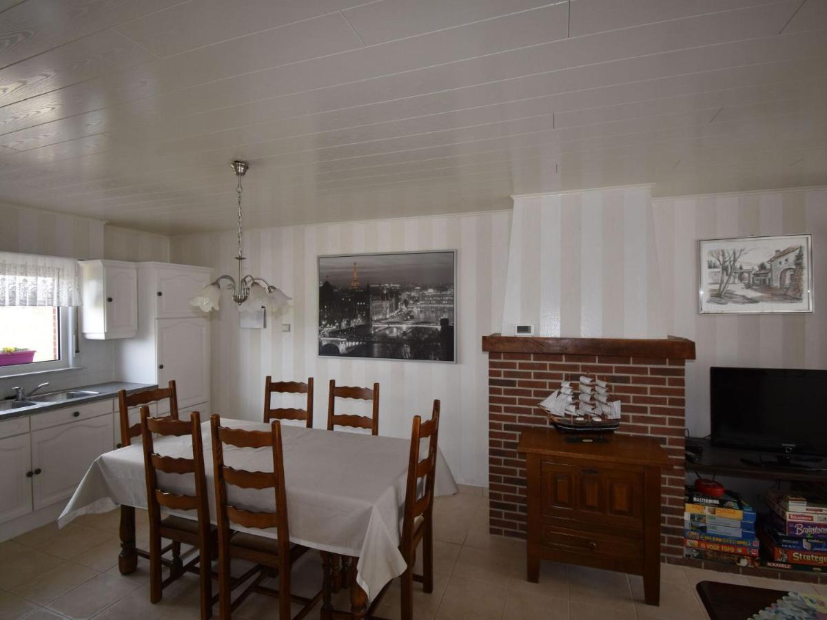 Serene Holiday Home In Peer Luaran gambar